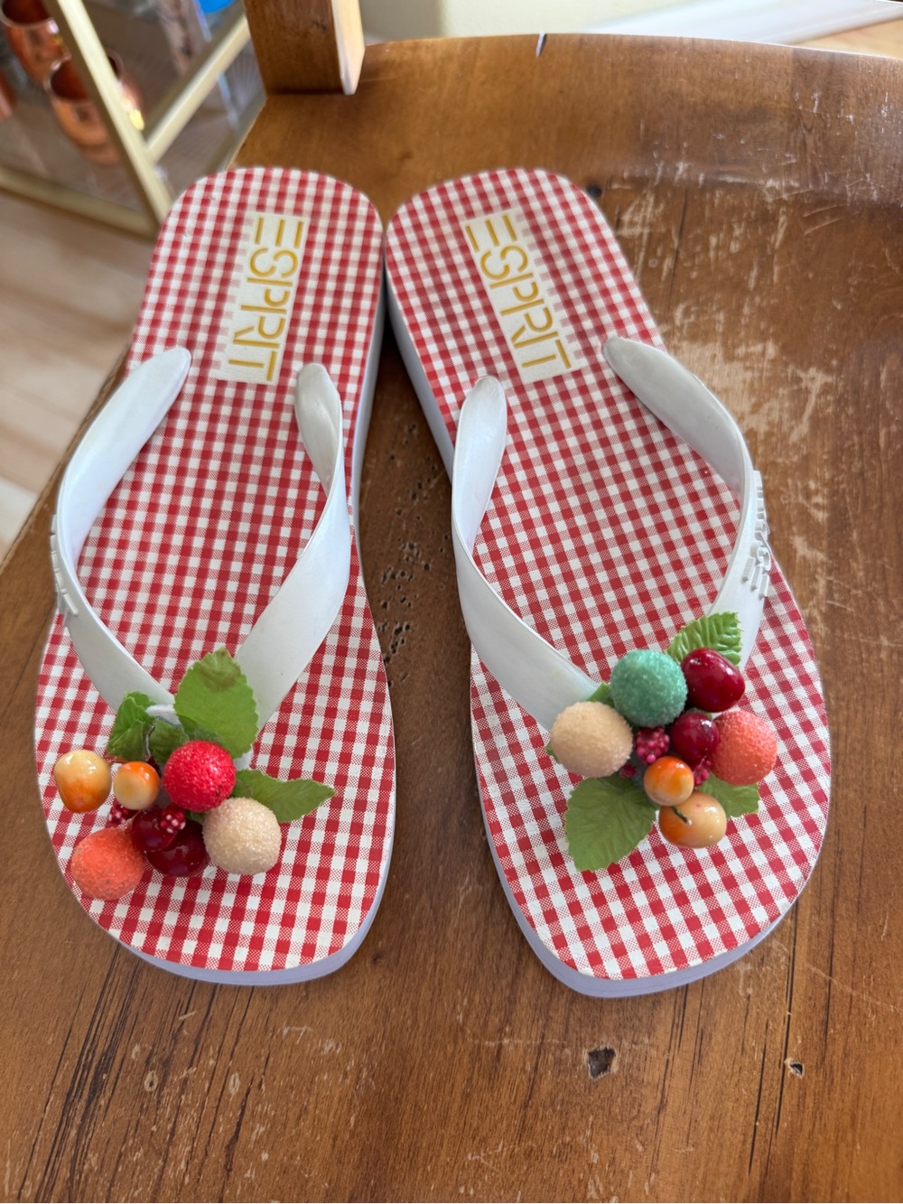 Vintage ESPRIT flip flop sandals with fruit accents